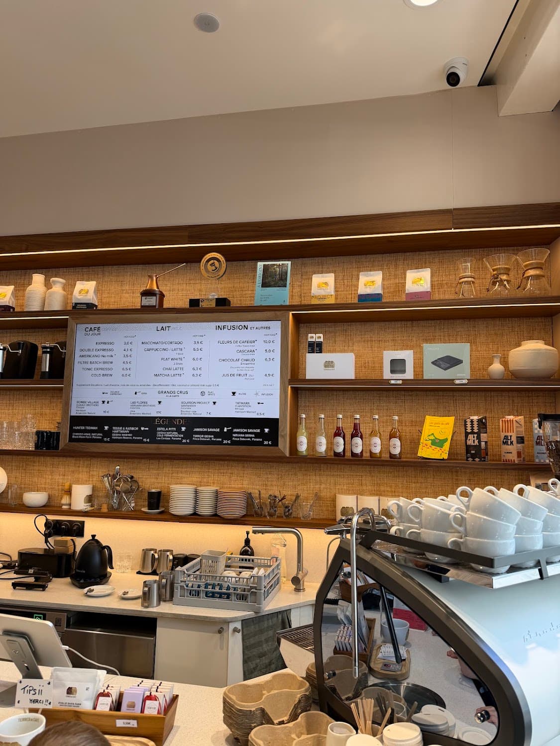 Terres de Café - Boulevard Beaumarchais, specialty coffee shop in Paris (photo 8)