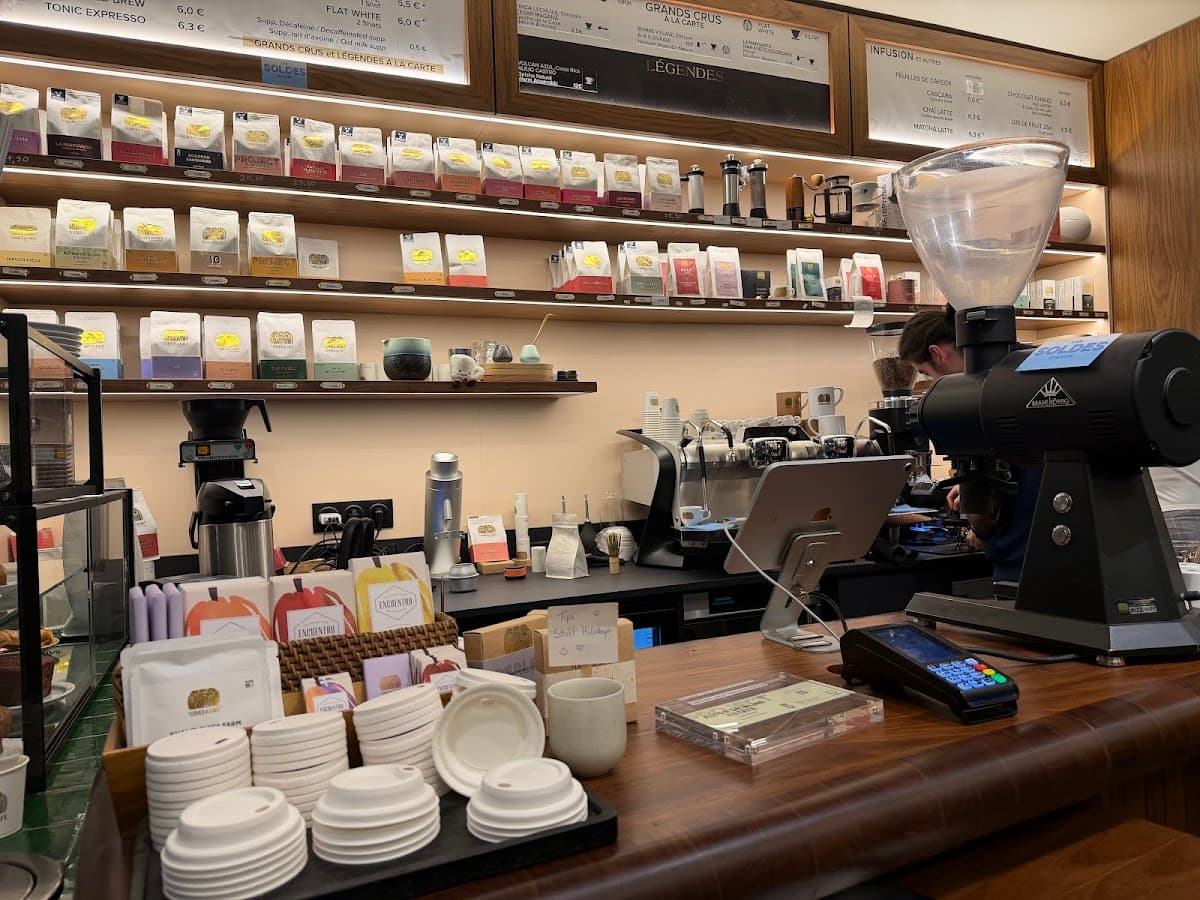 Terres de Café — specialty coffee shop in Paris (photo 6)