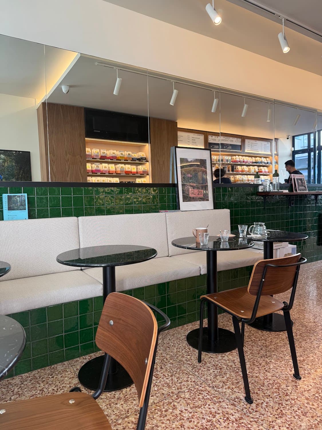 Terres de Café — specialty coffee shop in Paris (photo 7)