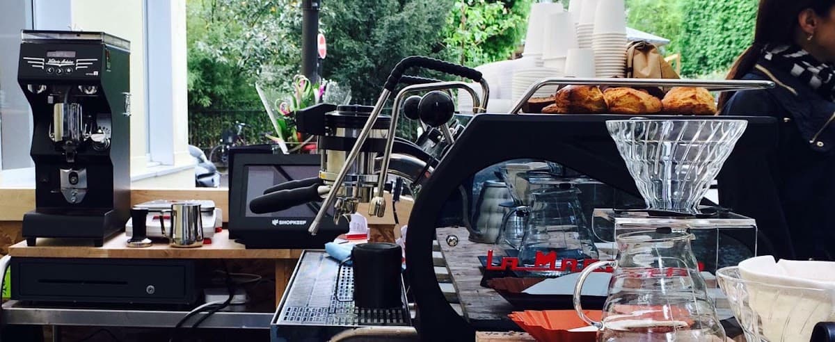 The Beans on Fire - Général Blaise — specialty coffee shop in Paris (photo 7)