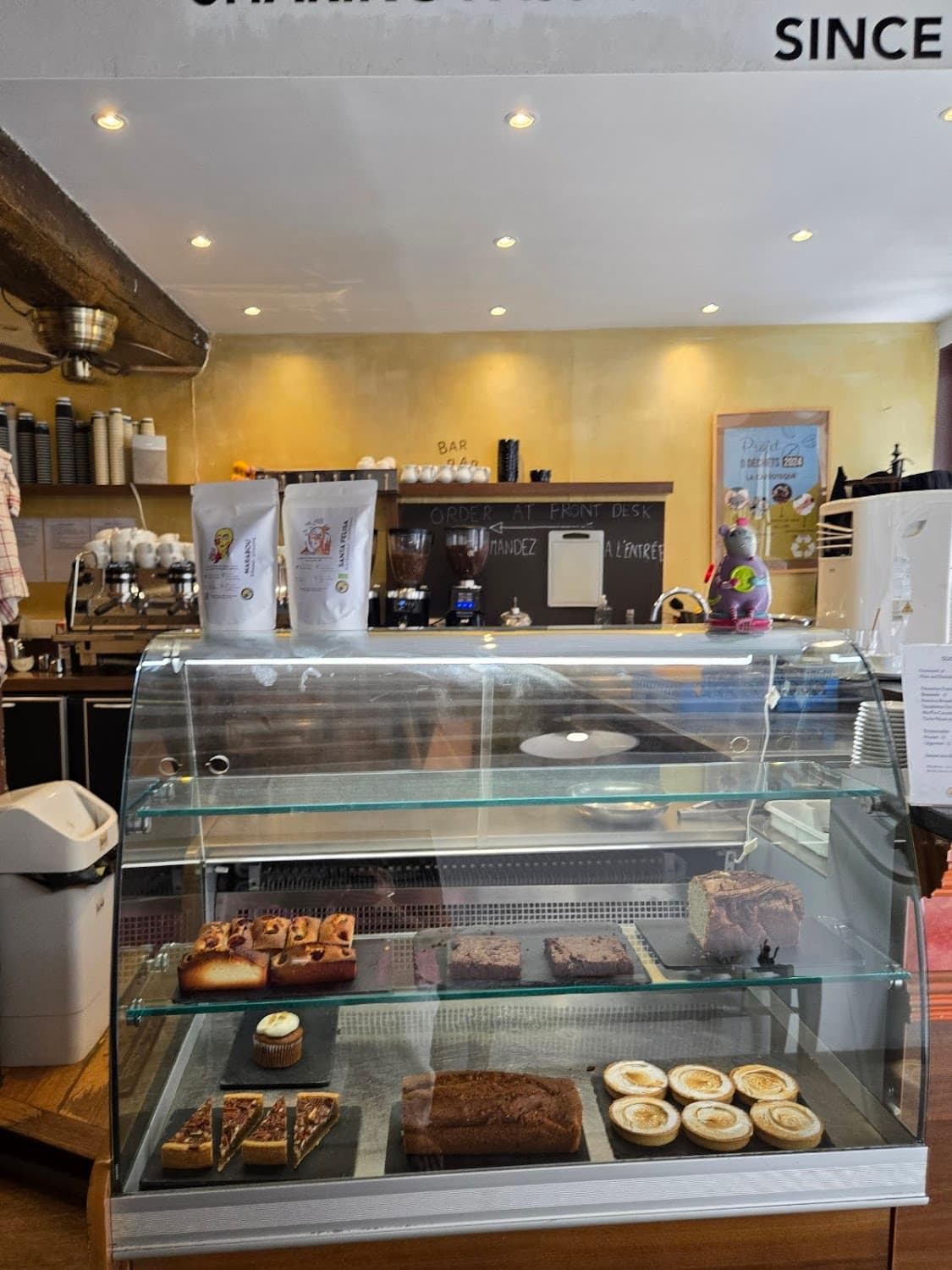 La Caféothèque, specialty coffee shop in Paris (photo 8)