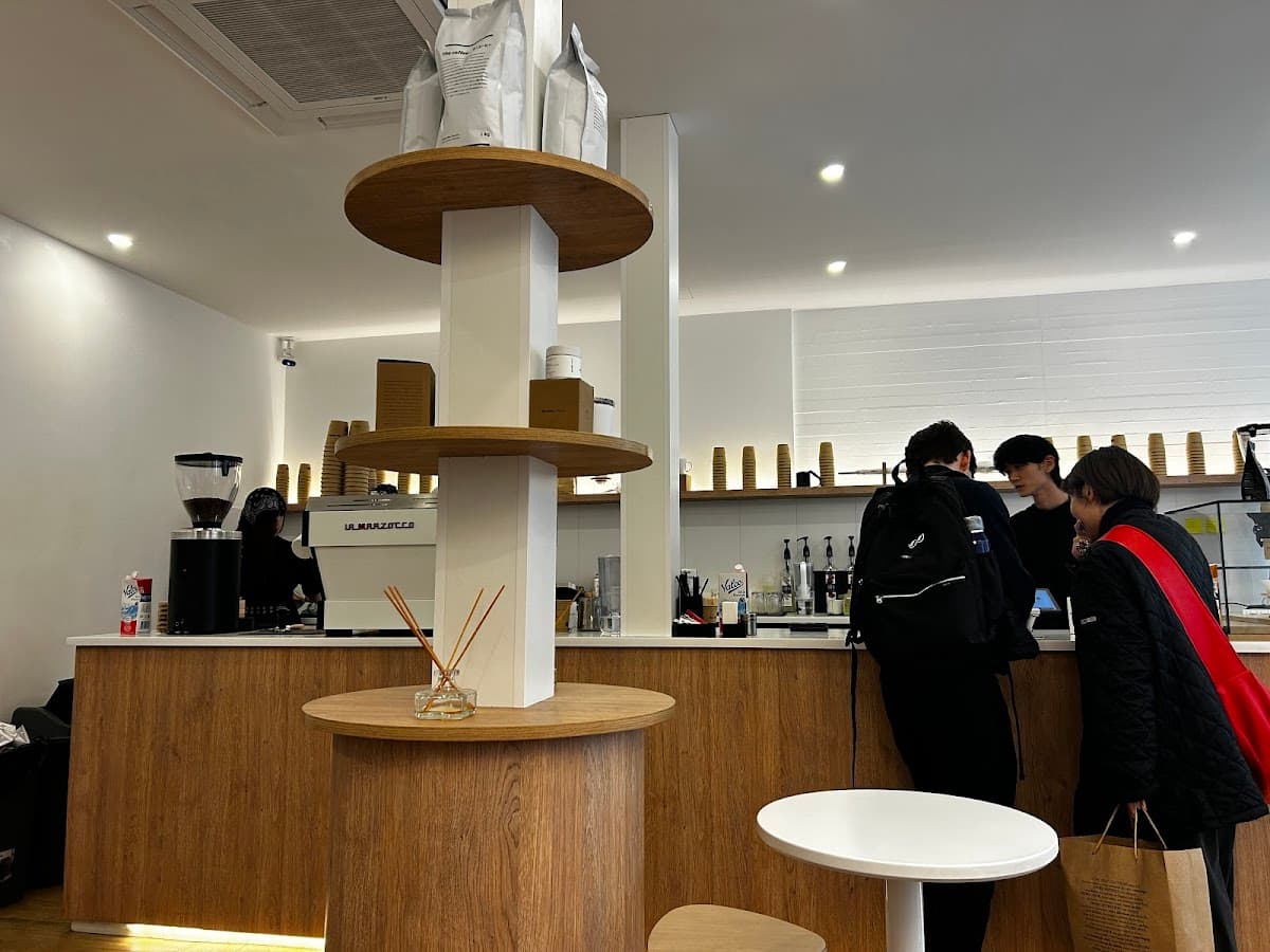 The Coffee — specialty coffee shop in Paris (photo 4)