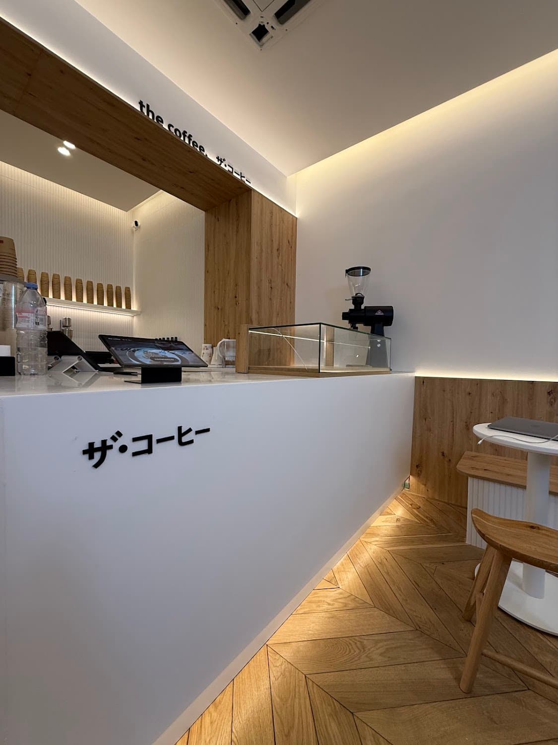 The Coffee — specialty coffee shop in Paris (photo 7)
