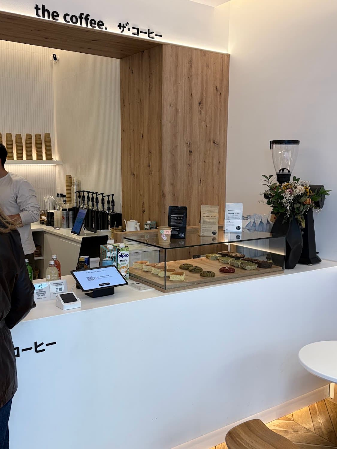 The Coffee — specialty coffee shop in Paris (photo 5)