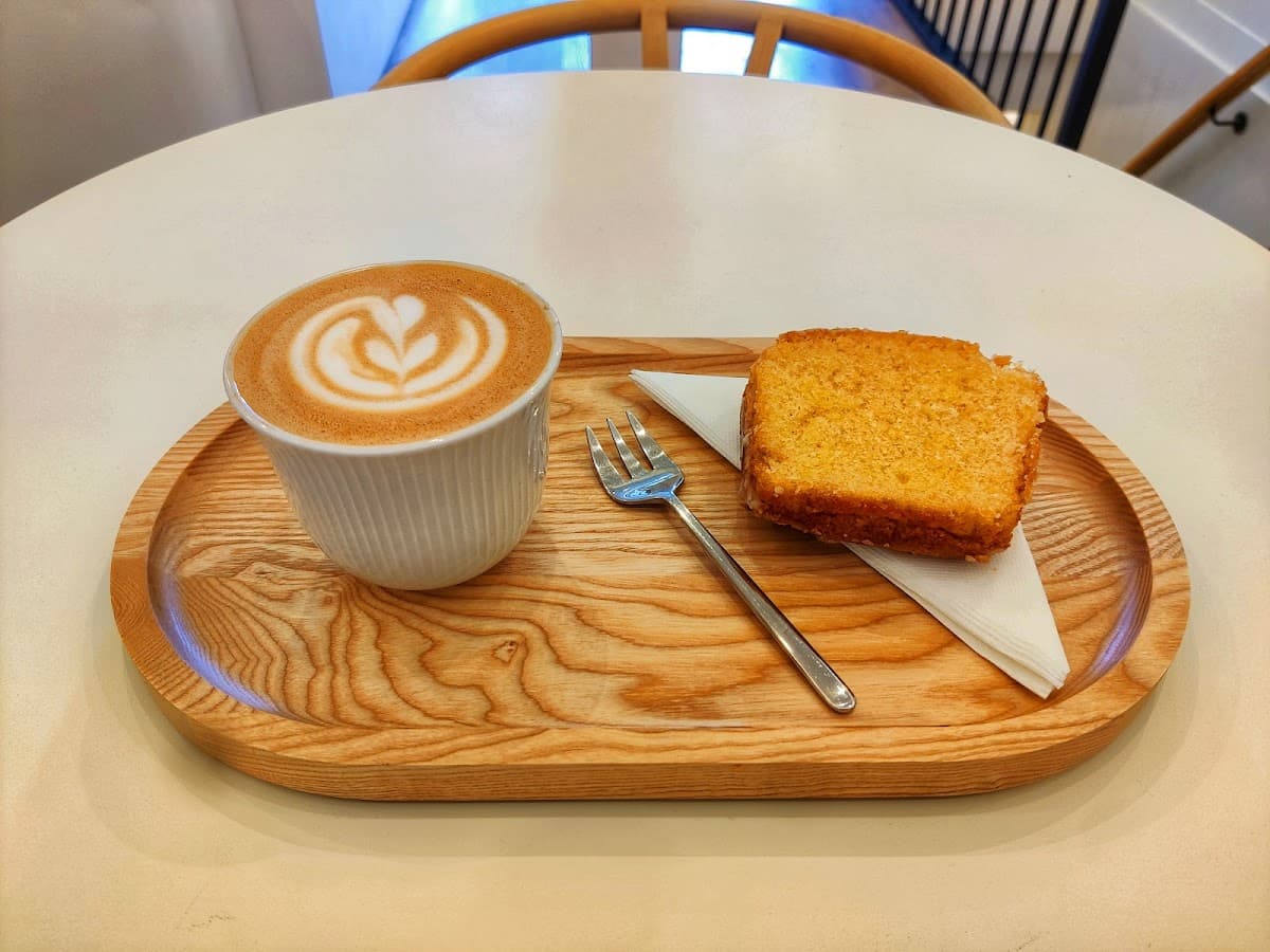 The Coffee — specialty coffee shop in Paris (photo 1)
