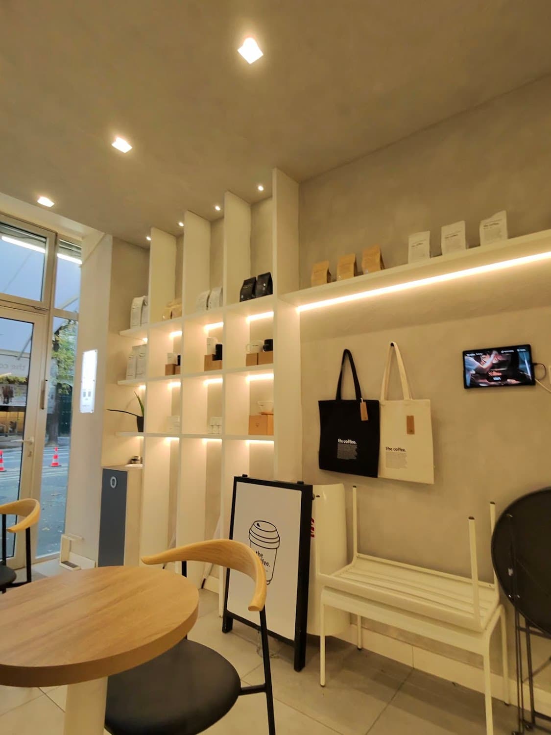The Coffee - Poissonnière — specialty coffee shop in Paris (photo 7)