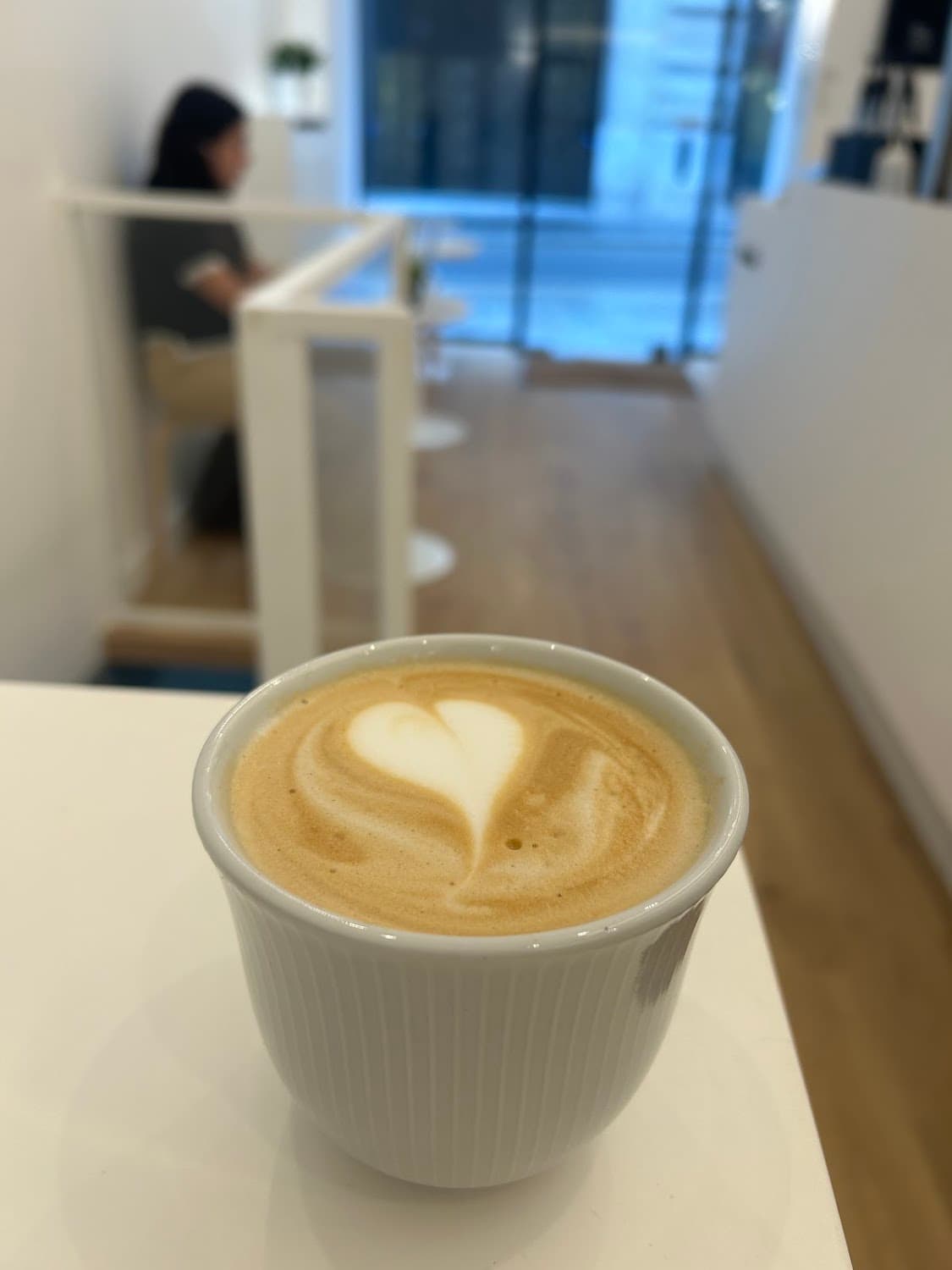 The Coffee Saint-Lazare — specialty coffee shop in Paris (photo 1)