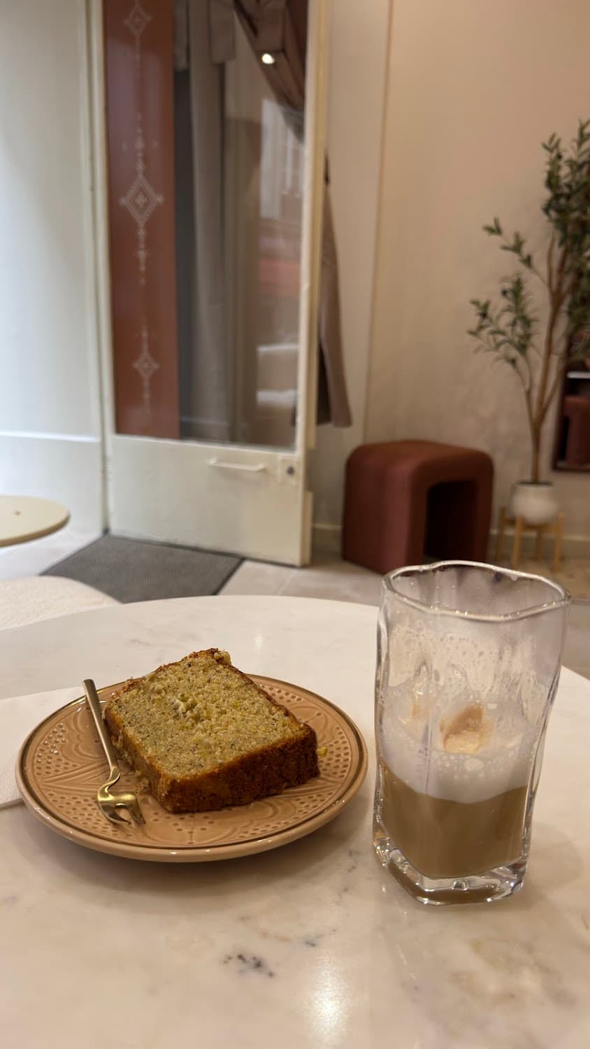 Tilila — specialty coffee shop in Paris (photo 5)