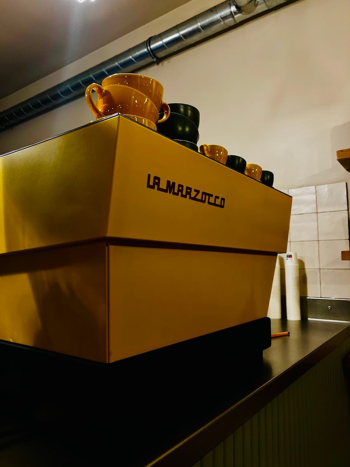 Tronche Café — specialty coffee shop in Paris (photo 4)