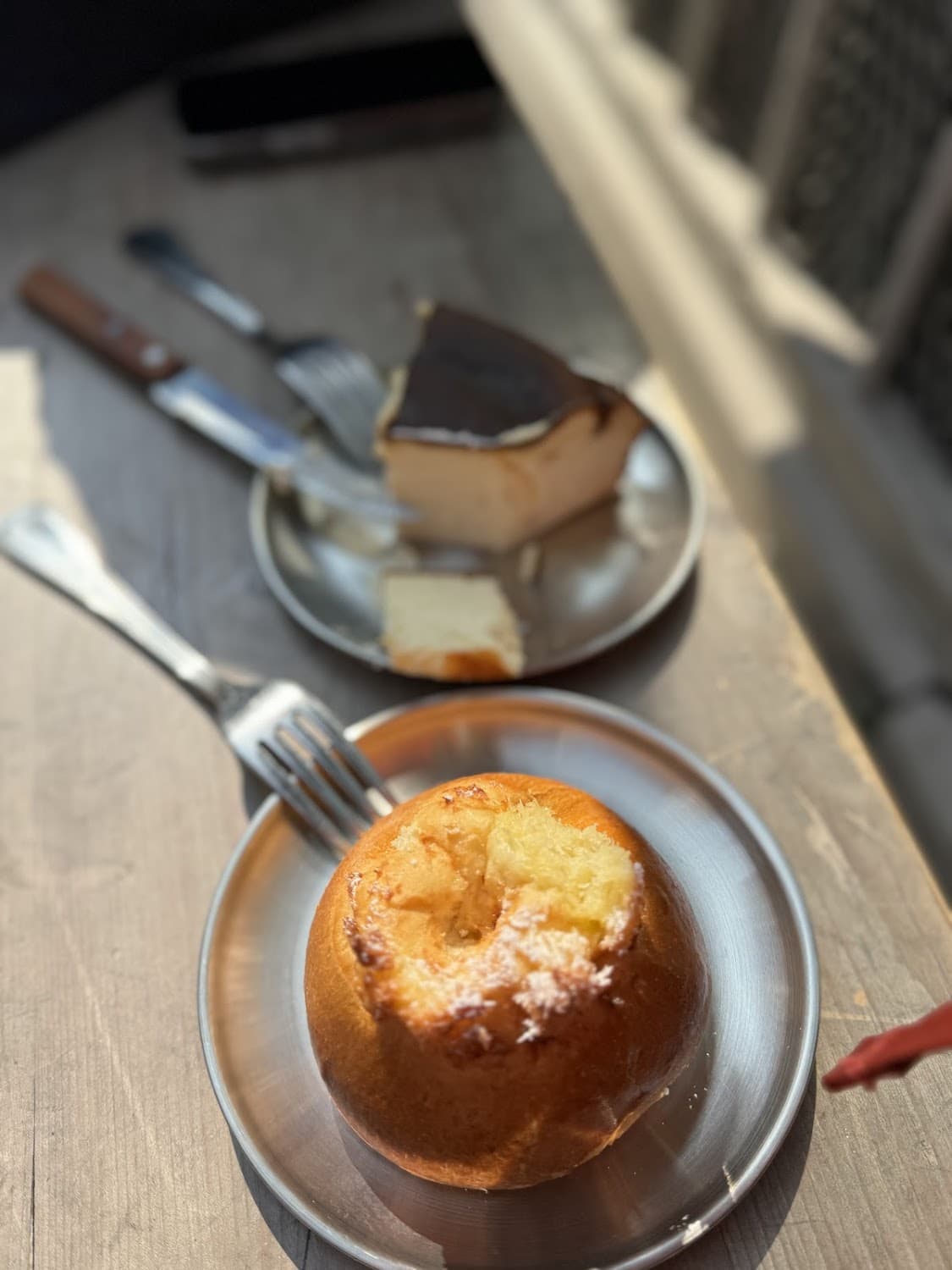 Two Doors Coffee-Shop — specialty coffee shop in Paris (photo 7)
