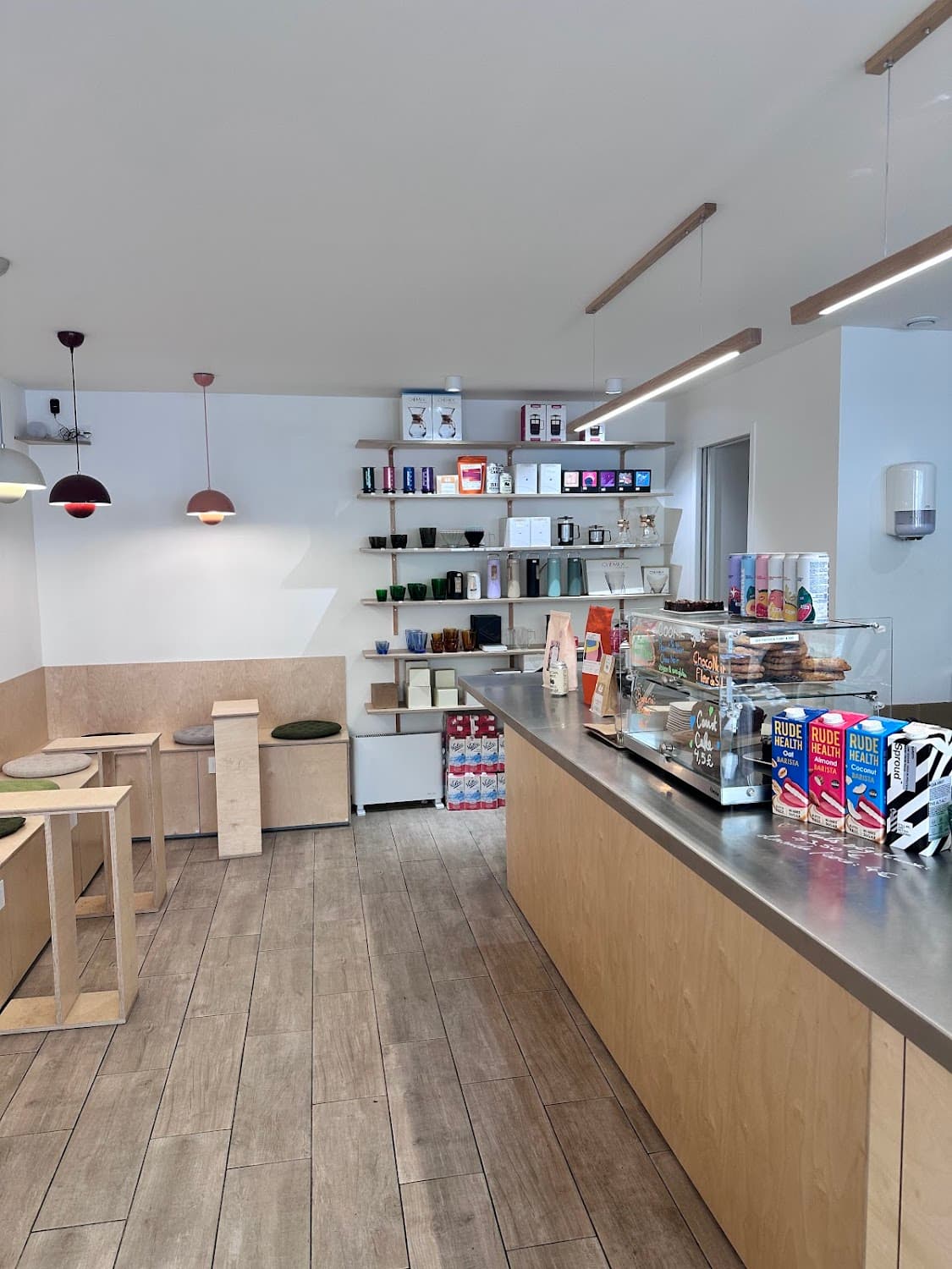 TYPICA SPECIALTY COFFEE CHEMIN VERT — specialty coffee shop in Paris (photo 7)
