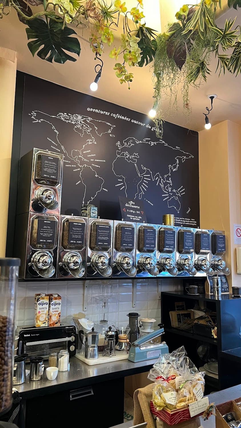 Un Grain Décalé — specialty coffee shop in Paris (photo 5)