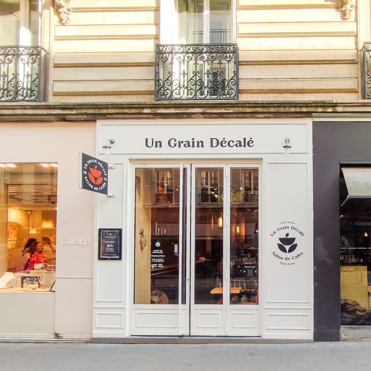 Un Grain Décalé, specialty coffee shop in Paris