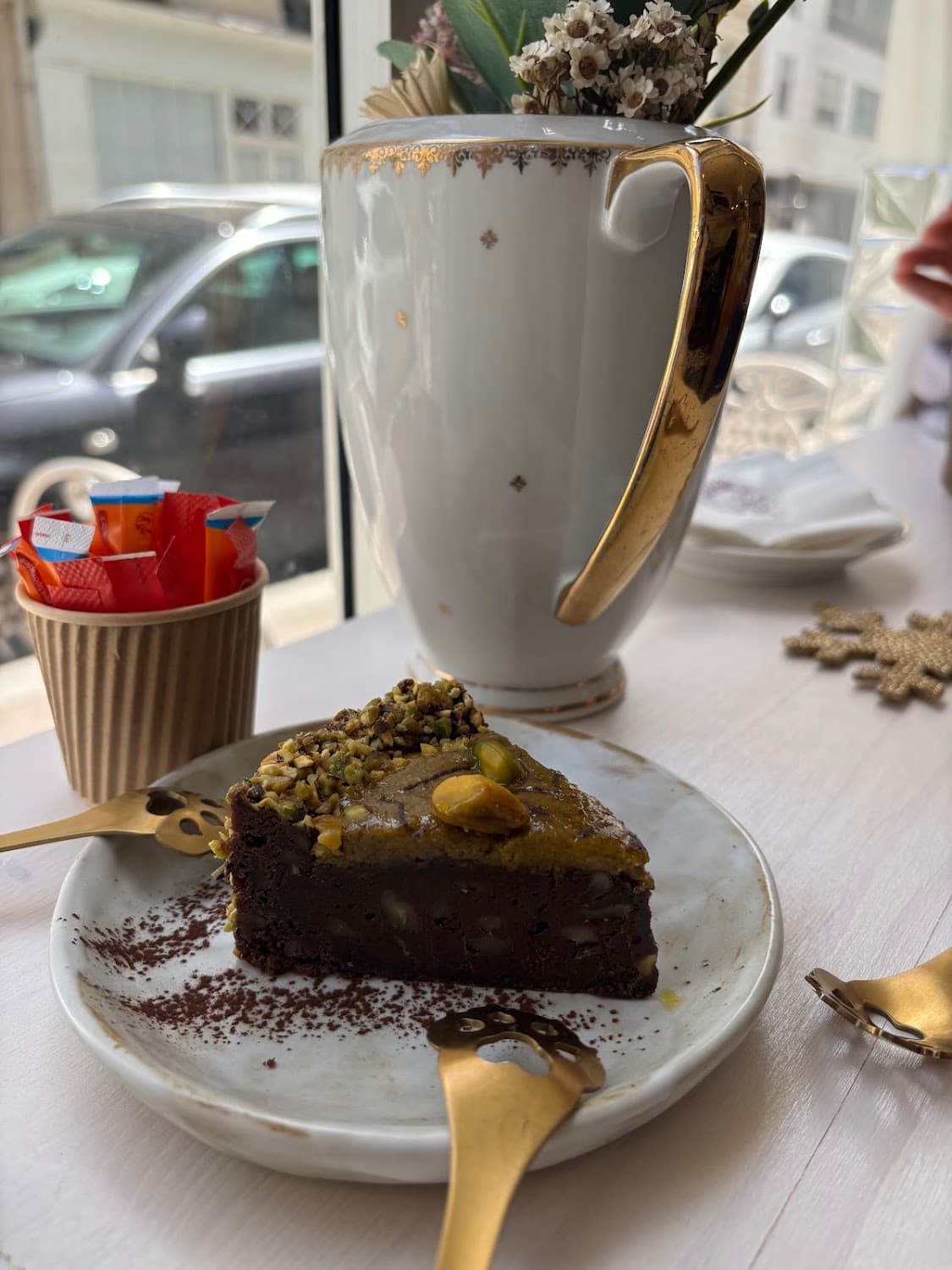 Un Nuage de Lait — specialty coffee shop in Paris (photo 1)