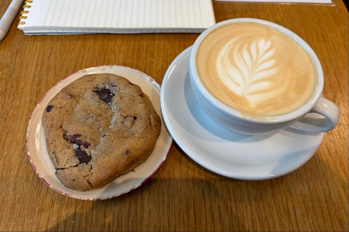 Vague Coffee — specialty coffee shop in Paris (photo 7)