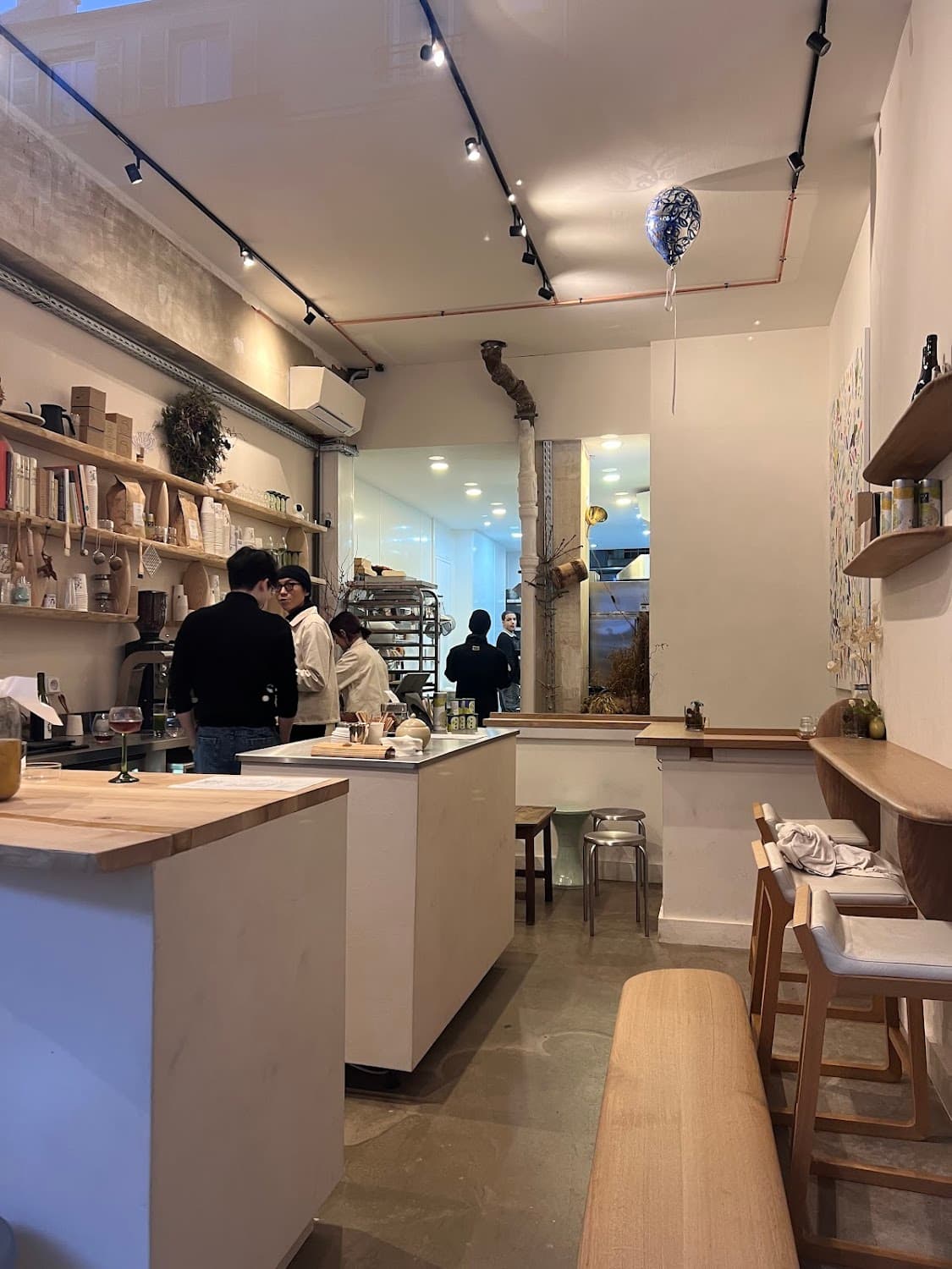wani — specialty coffee shop in Paris (photo 7)
