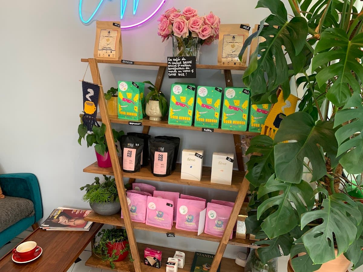 We Love Coffee — specialty coffee shop in Paris (photo 7)