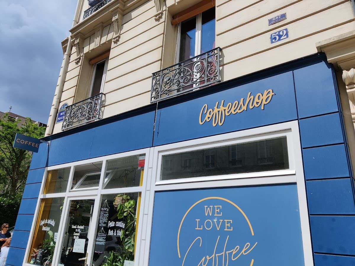 We Love Coffee — specialty coffee shop in Paris (photo 3)