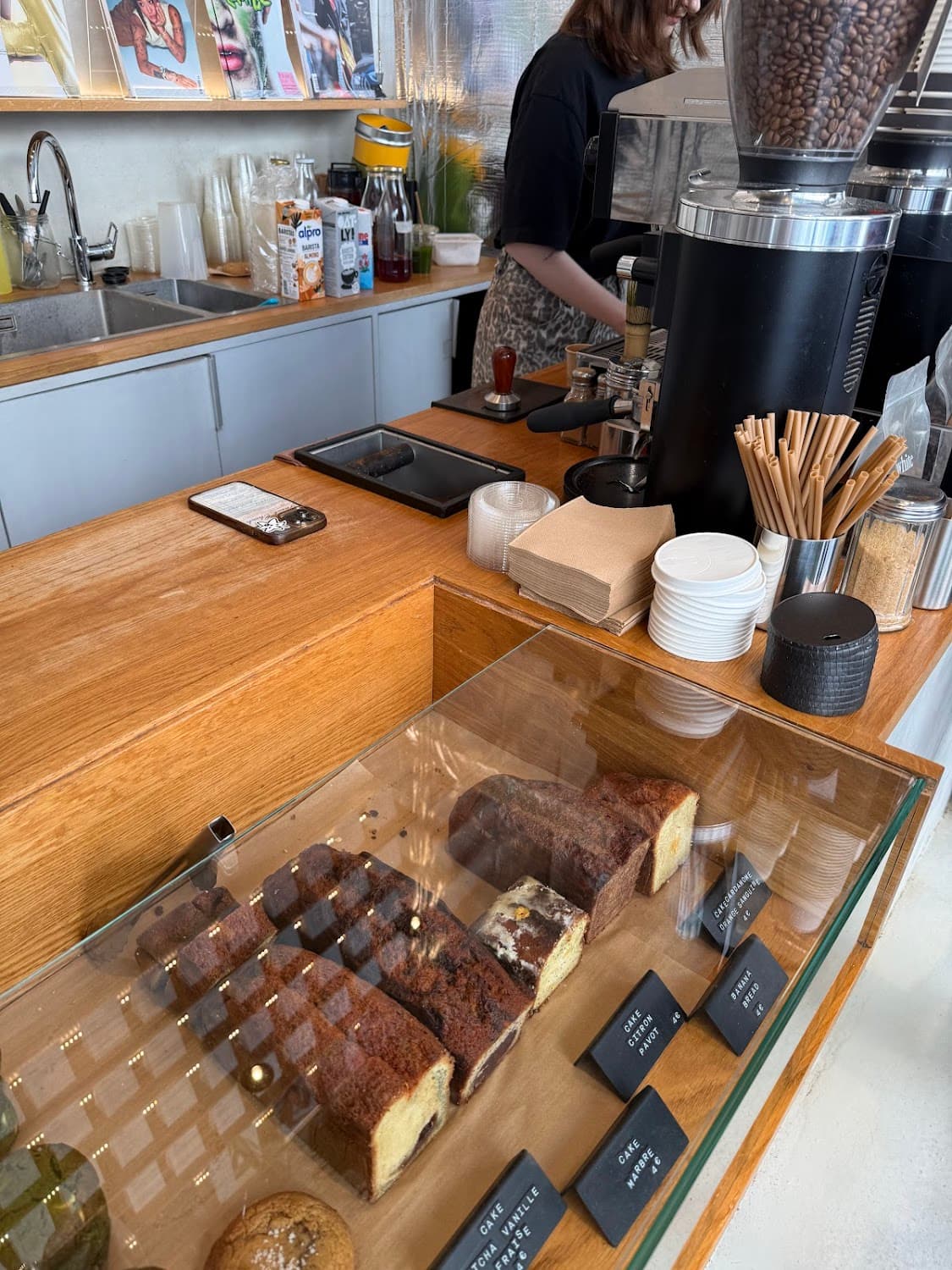 White - Paris 3 — specialty coffee shop in Paris (photo 5)