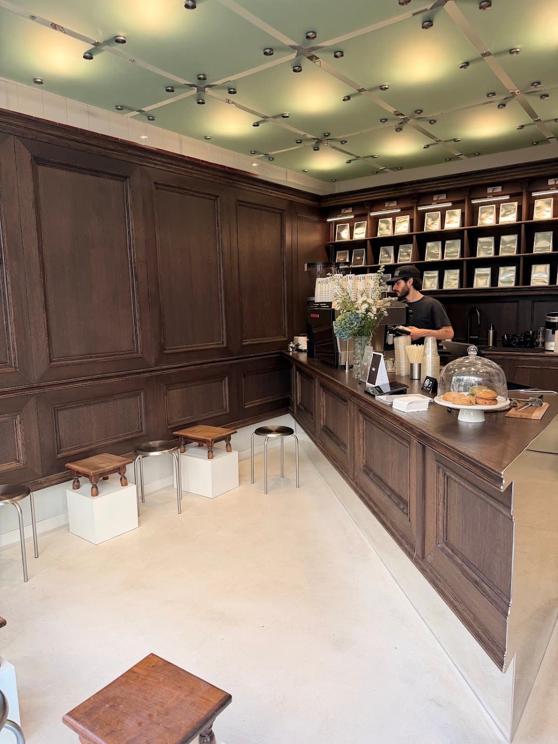 WHITE Coffee - Paris 9, specialty coffee shop in Paris (photo 4)
