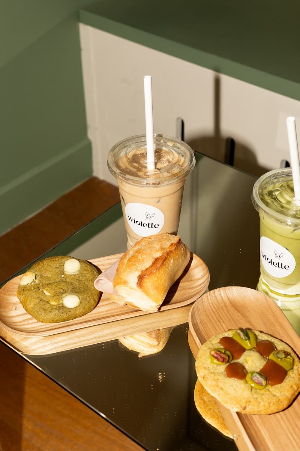 Wiolette Coffee Shop