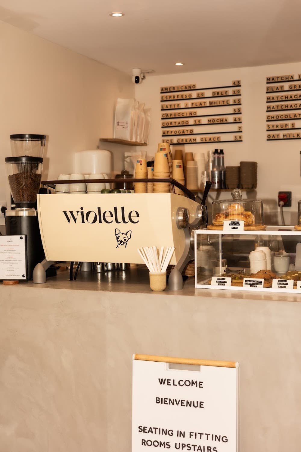 Wiolette Coffee Shop