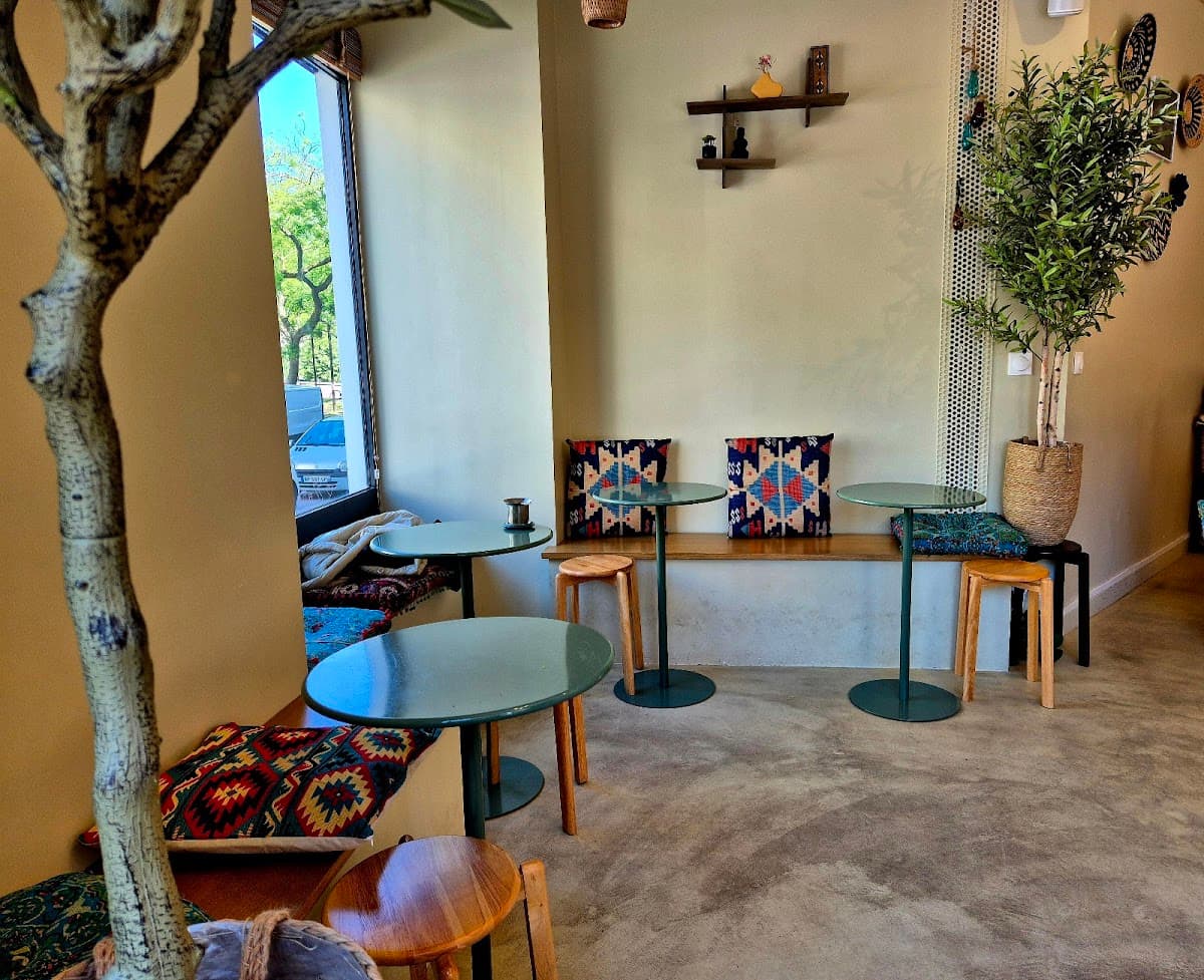 Zaïa — specialty coffee shop in Paris (photo 2)
