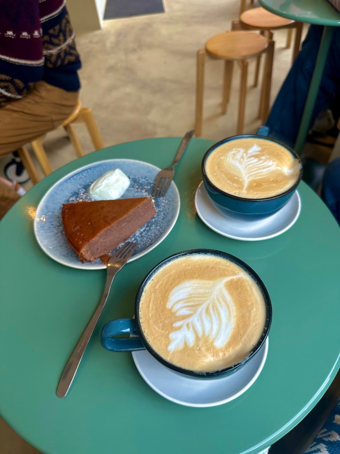 Zaïa — specialty coffee shop in Paris (photo 1)